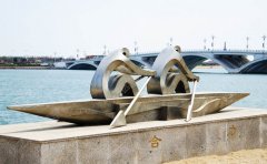 不銹鋼雕塑拋光需要注意的問題有哪些？